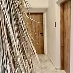 Athina Rooms - Lounge Apartments 3* Páros