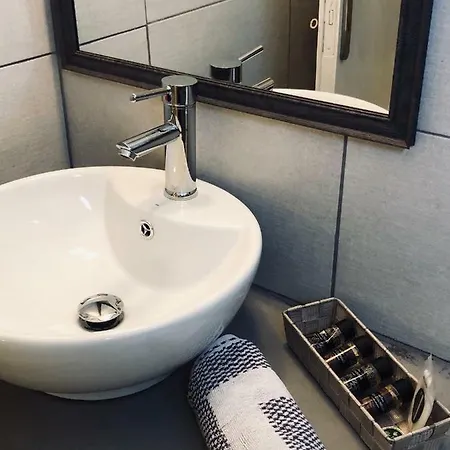 Athina - Lounge Gæstehus Páros