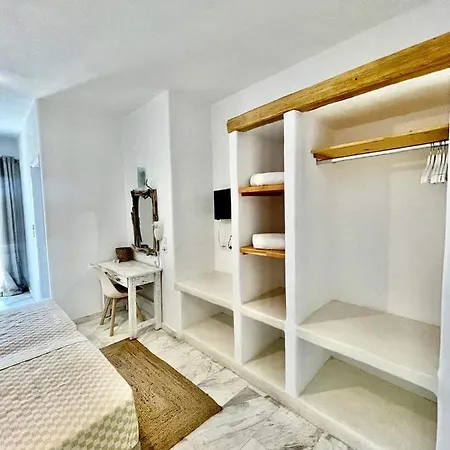 Athina Rooms - Lounge Apartments 2* Parikia (Paros)