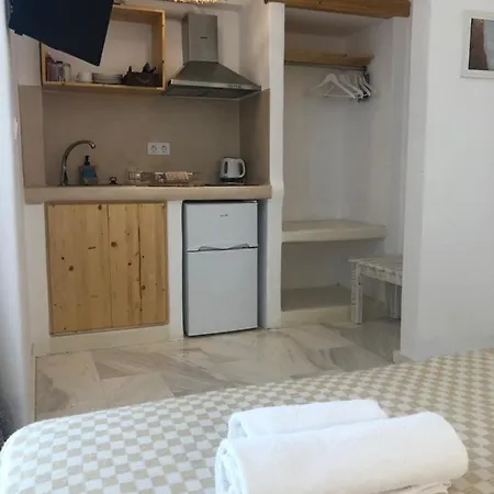 Athina Rooms - Lounge Apartments 2*