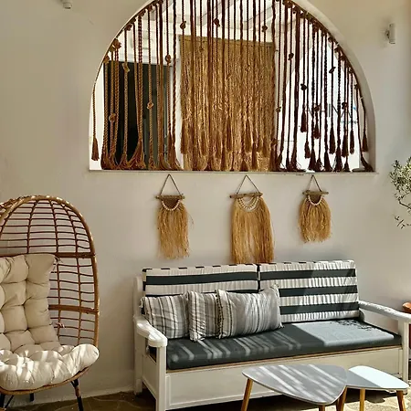 Athina Rooms - Lounge Apartments Parikia (Paros)