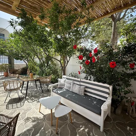 Athina Rooms - Lounge Apartments Konukevi Páros