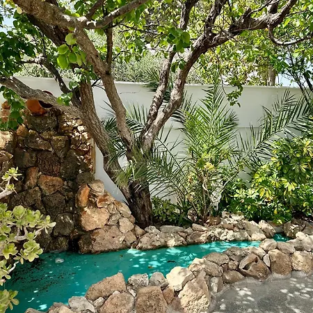 Guest house Athina Rooms - Lounge Apartments 2*