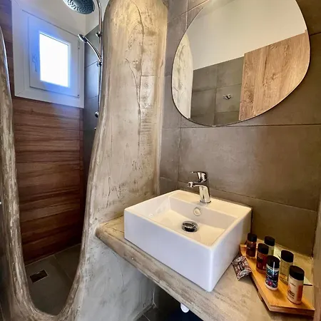Guest house Athina Rooms - Lounge Apartments 2*