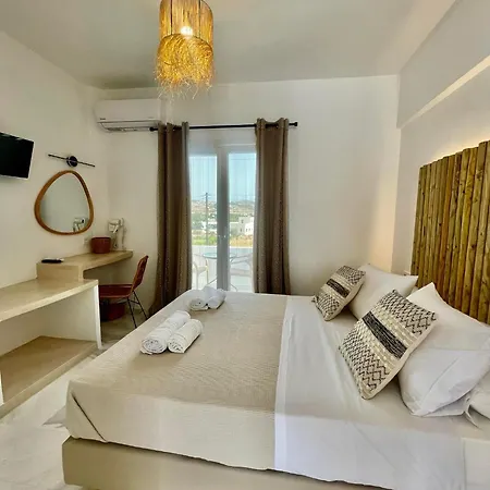 Athina Rooms - Lounge Apartments Guest house